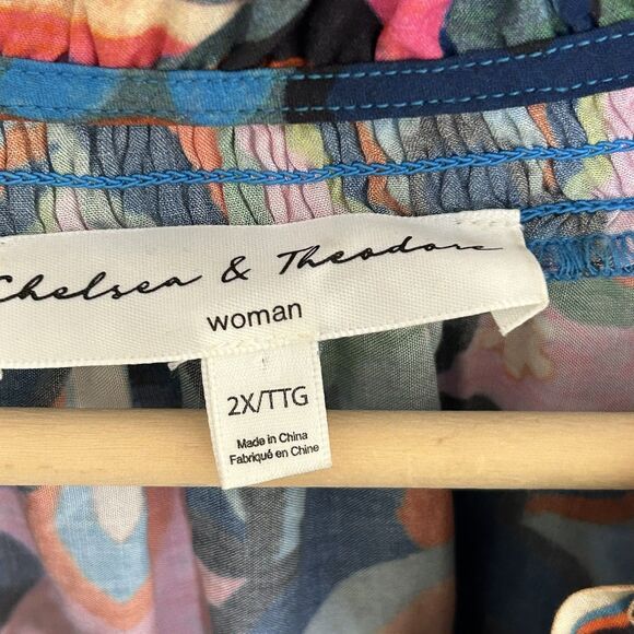 Chelsea & Theodore Top Size 2x Vibrant Colorful Floral Print Flutter Sleeve - Picture 4 of 7